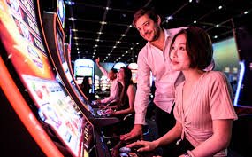 mhtogel featured game showcase
